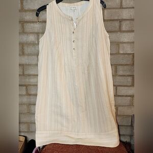 New Wonderly Chic Sleeveless Beige Tunic